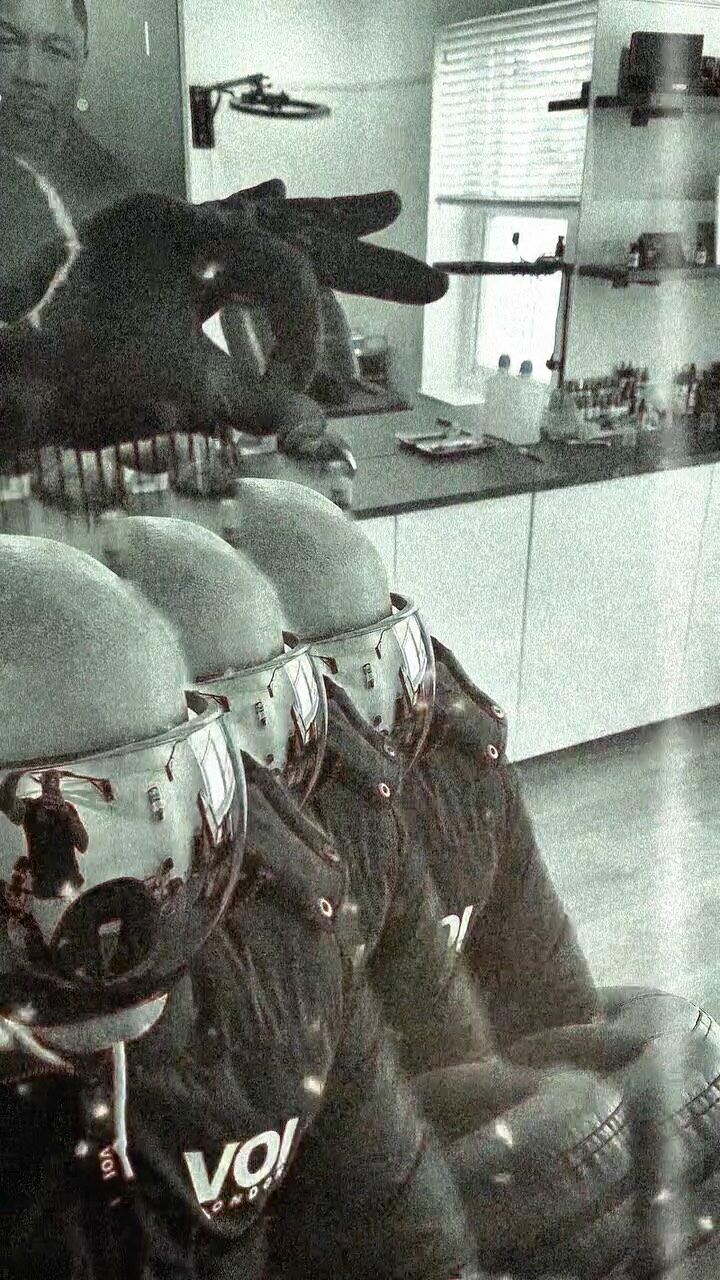 Instagram post from scalpkings. This post is in position 9.